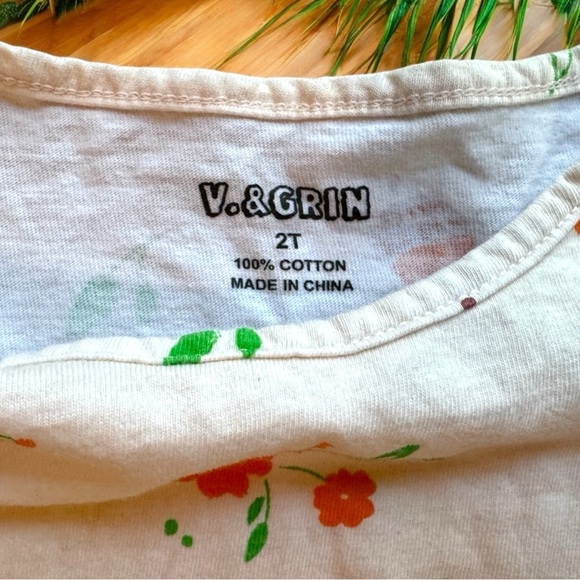 Toddler Pajama Set Bundle - 2T - V.&GRIN & Old Navy - Picture 4 of 6